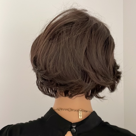 NWT 9” dark brown wig natural puff volume top layer messy crown side chocolate - Picture 14 of 14